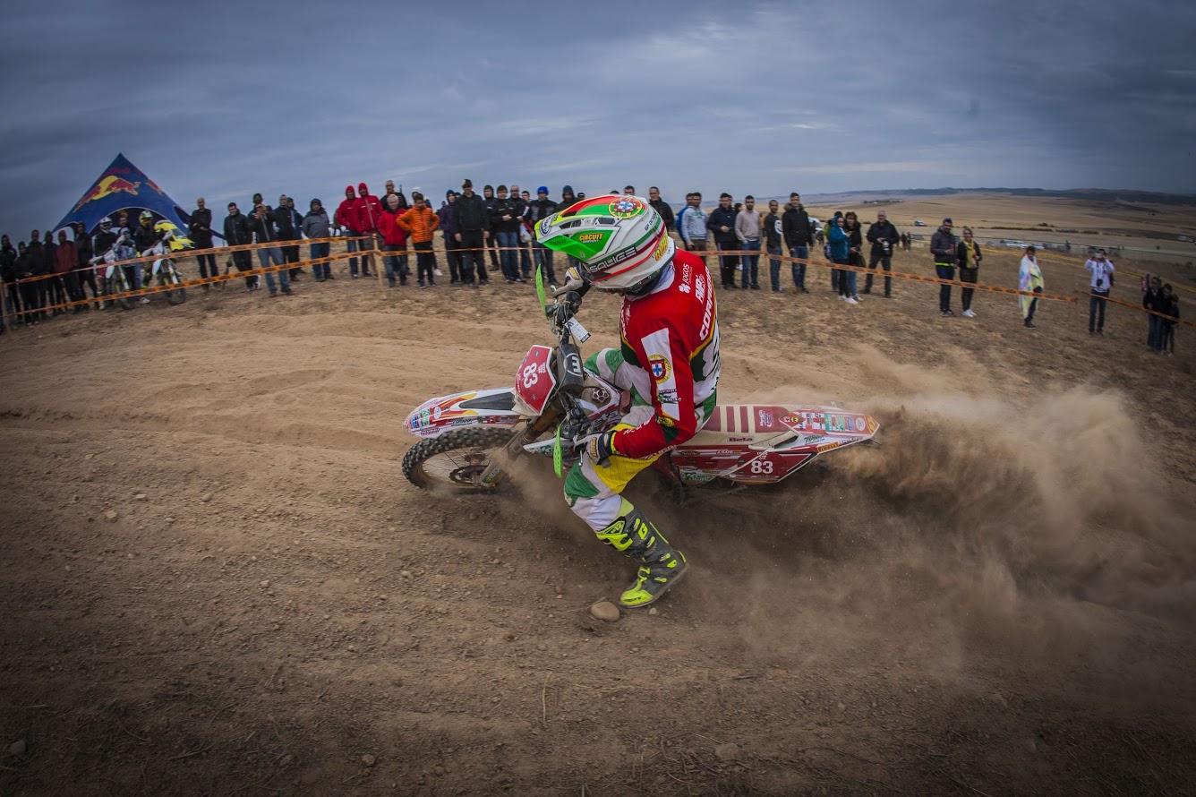 Josep Garc&iacute;a vence en el segundo d&iacute;a de los FIM ISDE 2016 Circuito de Navarra.